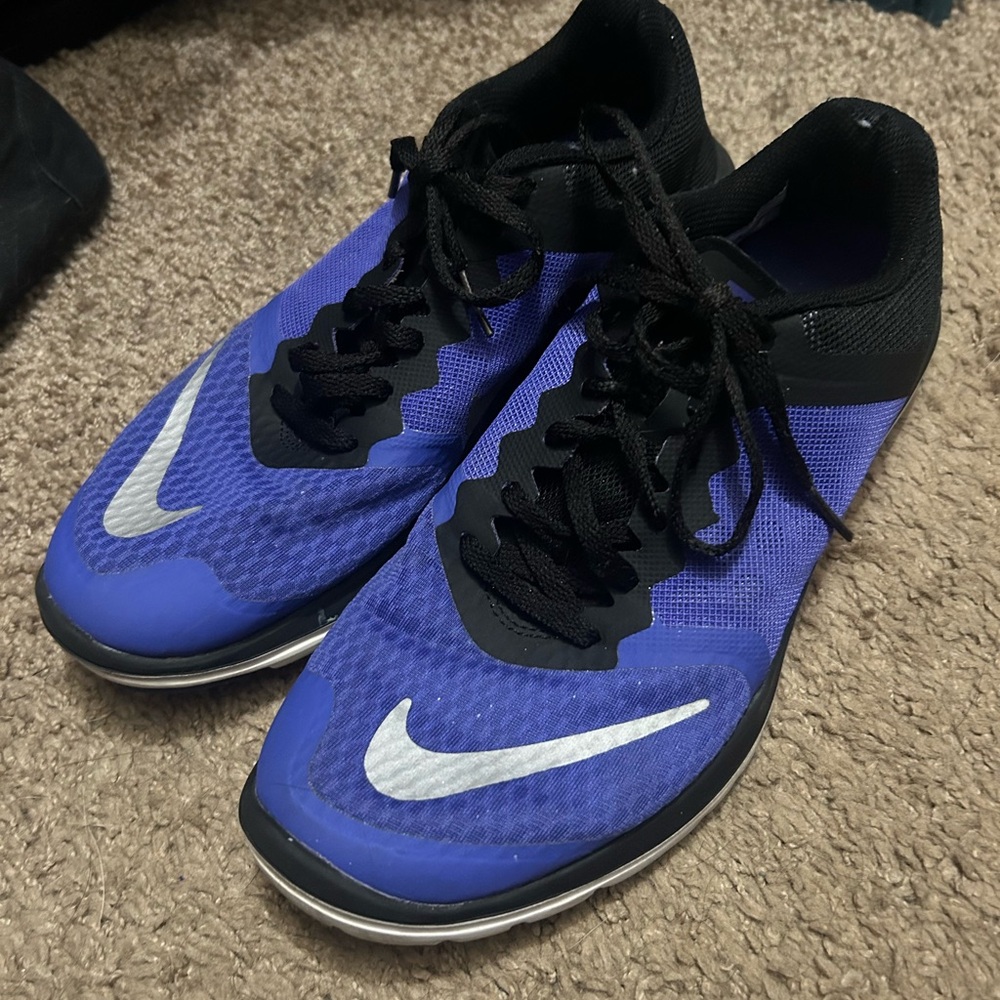 Women’s size 9 Nike purple sneakers